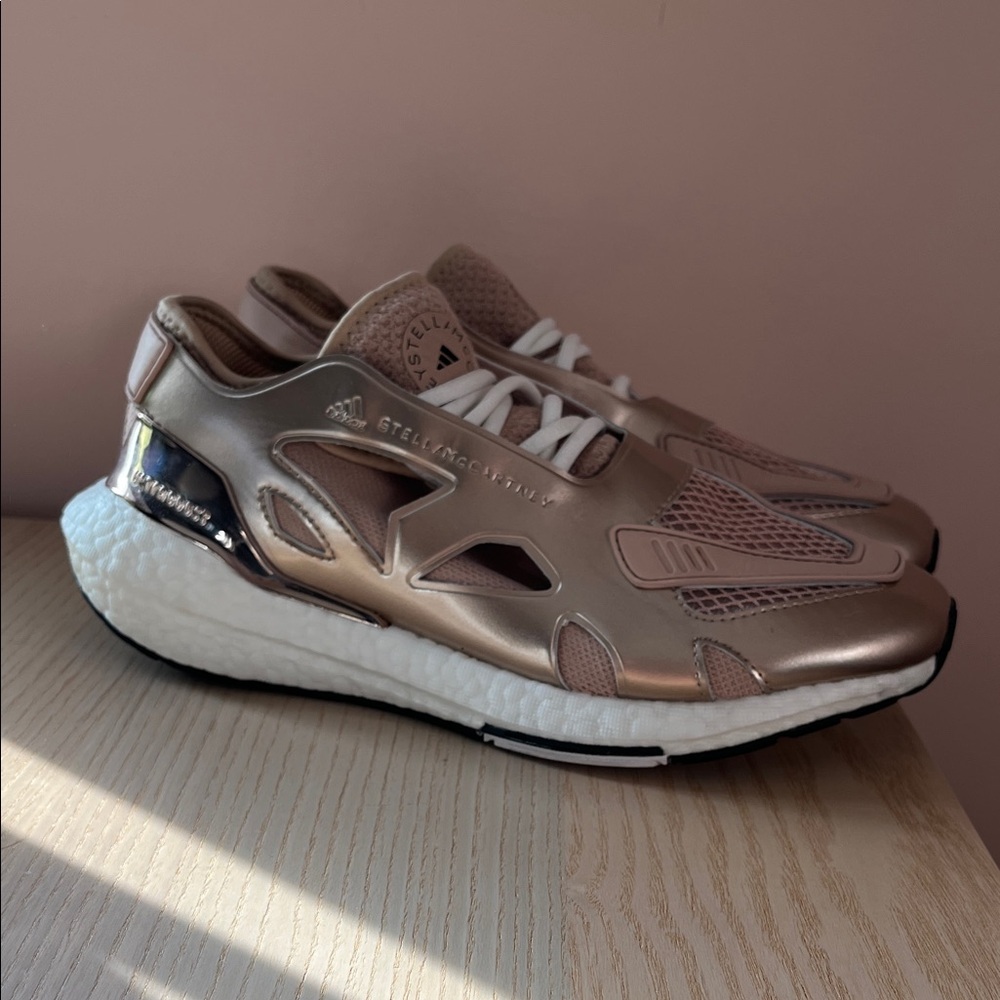 ADIDAS BY STELLA MCCARTNEY UltraBoost '22 Metallic Beige Running Sneaker 9